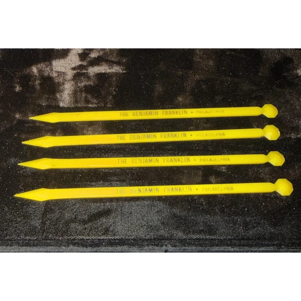 4 Vtg The Benjamin Franklin Philadelphia Yellow Swizzle Stirrer Sticks Garnish